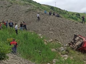 Tokat’ta Minibüs Kazasında Ölen 4 Kişinin Kimlikleri Tespit Edildi
