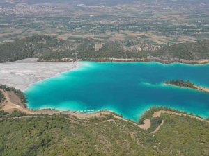 Kül Gölü Fotoğrafçıların İlgi Odağı Oldu