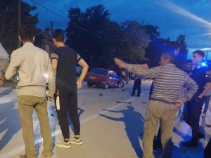 Otomobille Çarpışan Motosikletin Sürücüsü Hayatını Kaybetti