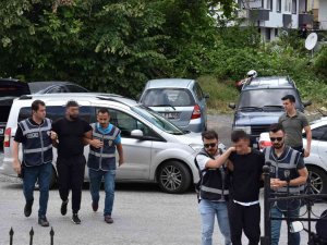 Maskeli Silahlı Saldırganlar Adliyeye Sevk Edildi