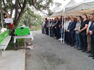 Trafik Kazasında Ölen Karı Koca Birlikte Defnedildi