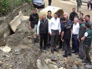 Bakan Kurum, Küre’de Selden Zarar Gören Bölgelerde İncelemelerde Bulundu