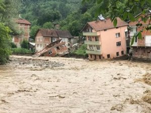 Batı Karadeniz’deki Sel Afetinde 13 Bina Yıkıldı, 11 Bina Ağır Hasar Aldı
