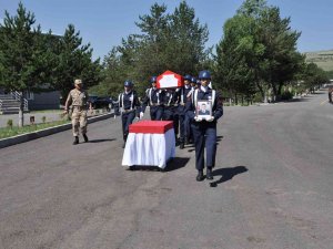 Kazada Hayatını Kaybeden Astsubayın Cenazesi Memleketine Gönderildi
