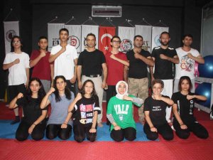 Diyarbakır’da Sağlıkçılara Ücretsiz Seminer
