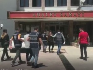Fetö Yalanıyla 1 Milyon Liralık Vurgun Yapan 3 Şüpheli Yakalandı