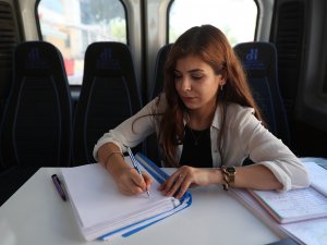 Denizli’de Mobil Sosyal Yardım Aracında Ücretsiz Psikolojik Destek Hizmeti