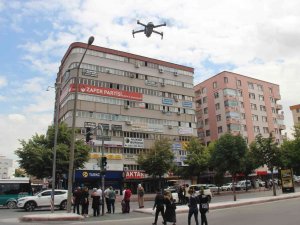 Konya’da Işık İhlali Yapan Yayalar Havadan Dron İle Uyarıldı Ve Denetlendi