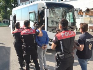 Bursa’da Fuhuş Operasyonunda Gözaltına Alınan 10 Kişi Adliyeye Sevk Edildi