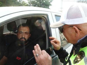 Bayram Öncesi Yolculara Trafik Kuralları Ve Emniyet Kemeri Uyarısı