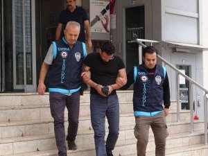 İ̇cra Yoluyla Satılan Araçları Düşük Fiyatlara Alacağını Vaat Etti, 4 Milyon Tl Dolandırdı