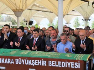 Ankara’daki Selde Hayatını Kaybeden Genç Kız Son Yolcuğuna Uğurlandı