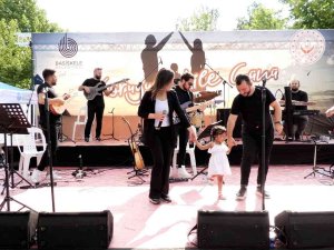 Koruyucu Aile Günü’nde İ̇mera Konseri