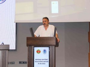 Karaca “Matbaa Sektörü Geleceğini Arıyor” Çalıştayında Konuştu