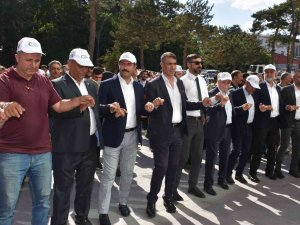 “Tatvan Doğu Anadolu Fuarı Kültür Ve Sanat Festivali” Kortej Yürüyüşüyle Başladı