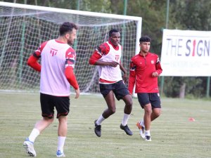 Sivasspor Günü Çift İdmanla Tamamladı