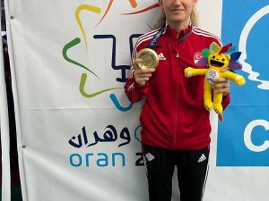 Hatice Akbaş’tan Altın Madalya