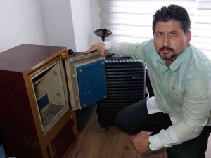 Spor Merkezini Soyan Hırsızın Rahatlığı Kamerada