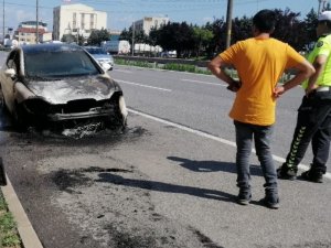 Otomobil Alev Alev Yandı