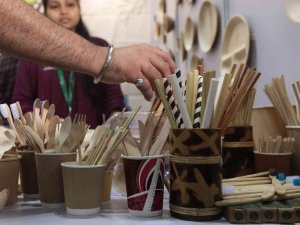 Hindistan’da Tek Kullanımlık Plastik Ürünlere Yasak