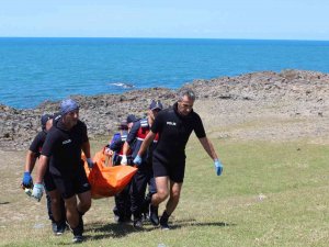 Sinop’ta Denizde Erkek Cesedi Bulundu