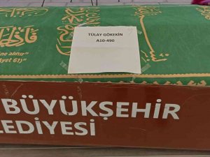 Eşi Tarafından Katledilen Kadının Ailesi, Cani Kocanın Soyadını Kızlarının Tabutuna Yazdırmadı