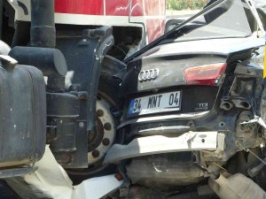 Muğla’da Beton Mikseri 4 Otomobili Biçti: 3 Yaralı