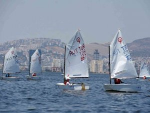 İ̇zmir Körfez Festivali’nde Renkli Görüntüler