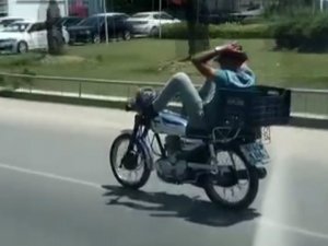 Motosikletle Tehlikeli Yolculuk