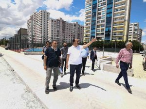 Başkan Altay: “Şefik Can Parkı Yeşil Dokusuyla Sosyal Hayata Katkı Sağlayacak”