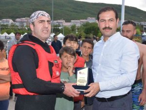 Tatvan Doğu Anadolu Fuarı Kültür Ve Sanat Festivali Coşkusuyla Devam Ediyor