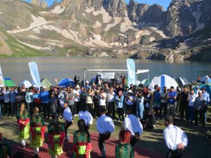 Bir Zamanlar Terörle Anılan Cilo-sat Buzul Gölleri’nde Festival Coşkusu