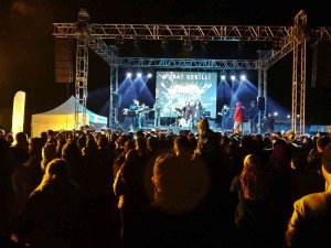 Murat Kekilli Sat Buzul Göllerinde Konser Verdi