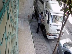 Küçükçekmece’de Park Halindeki Kamyoneti Çalan Şahıs Yakalandı