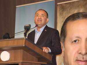 Bakan Bozdağ: “2023 Cumhurbaşkanlığı Seçimi Dünyanın Göz Diktiği Seçimdir”