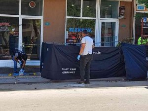 Bandırma’da Eski Eşini Vurdu, Ardından İntihar Etti
