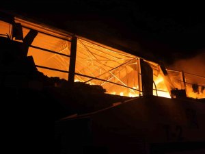 Kahramanmaraş’ta Geri Dönüşüm Tesisinde Yangın