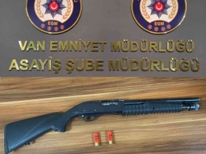 Van’da Değişik Suçlardan 19 Kişi Tutuklandı