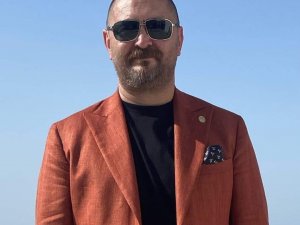 Menemen’de Chp’li Yöneticiden Meclis Üyesine Saldırı