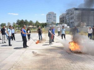 Tuşba Belediyesi Personeline ‘Birey Ve Aileler İ̇çin Afet Bilinci’ Eğitimi