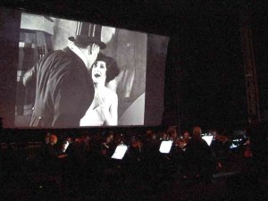 Kadıköy Kalamış Yaz Festivali’nde Film Gösterimine Büyük İlgi