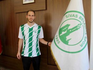 Berkay Yıldız, Resmen Sivas Belediyespor’da