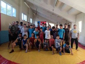 Geleceğin Güreşçileri, Spor Okullarında Yetişiyor