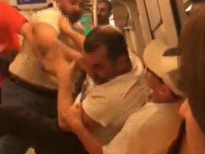 Kadıköy Metroda Alkol Kavgası: Yolcular Araya Girdi
