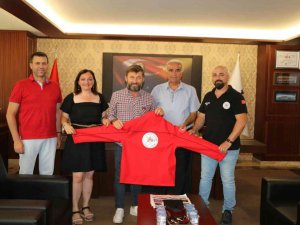 Çerkezköy Tso’dan Arama Kurtarma Derneğine Mont Desteği