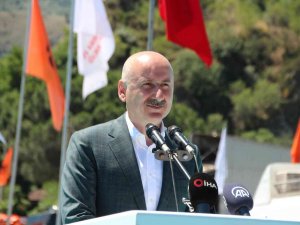 Bakan Karaismailoğlu, "Ak Parti’de İdeolojiye Değil İnsana Hizmet Var"
