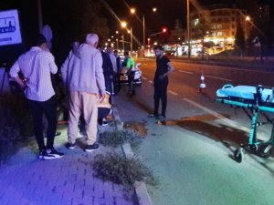 Motosiklet Köpek İle Çarpıştı Sürücü Yaralandı