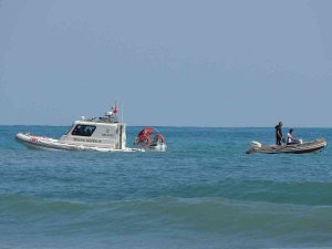 Denizde Kaybolan Genci Arama Çalışmaları Devam Ediyor