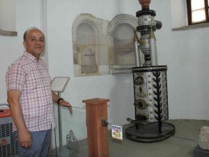 Müzedeki Cami Şeklindeki Soba Ve Hikayesi İlgi Çekiyor
