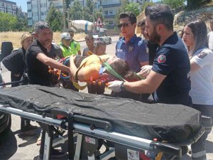 Devrilen Elektrikli Bisikletin Sürücü Yaralandı